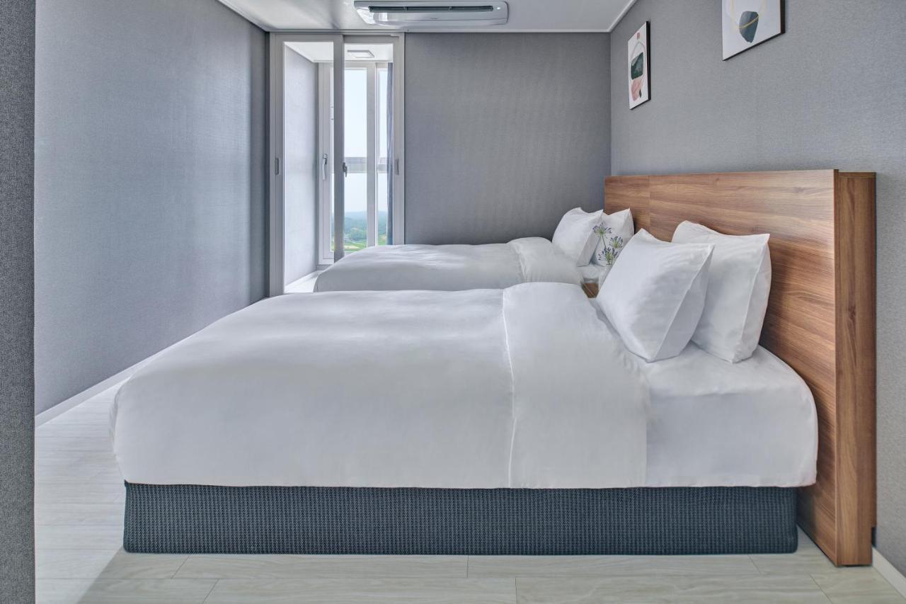 Gangneung Chonpines Ocean Suites Hotel Kültér fotó